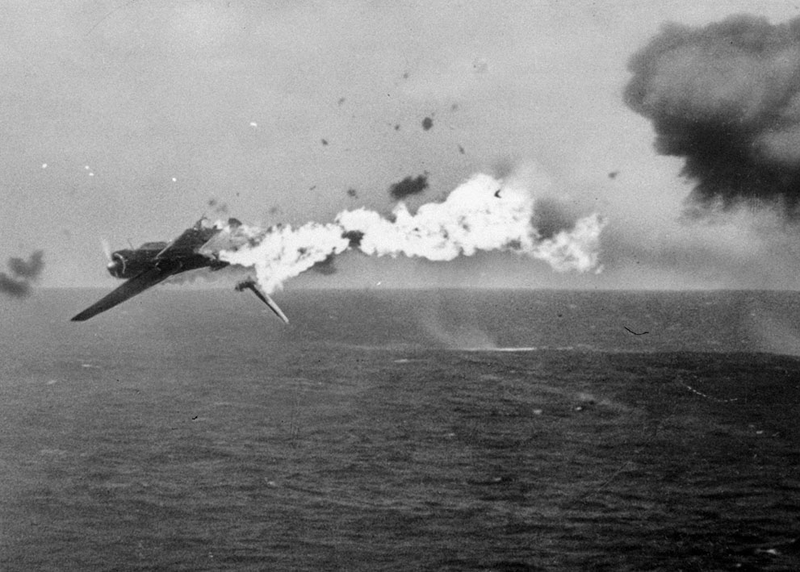 Illustration for article titled Island Hopping, Kamikaze, No Prisoners: Images from the Pacific Islands and WW2